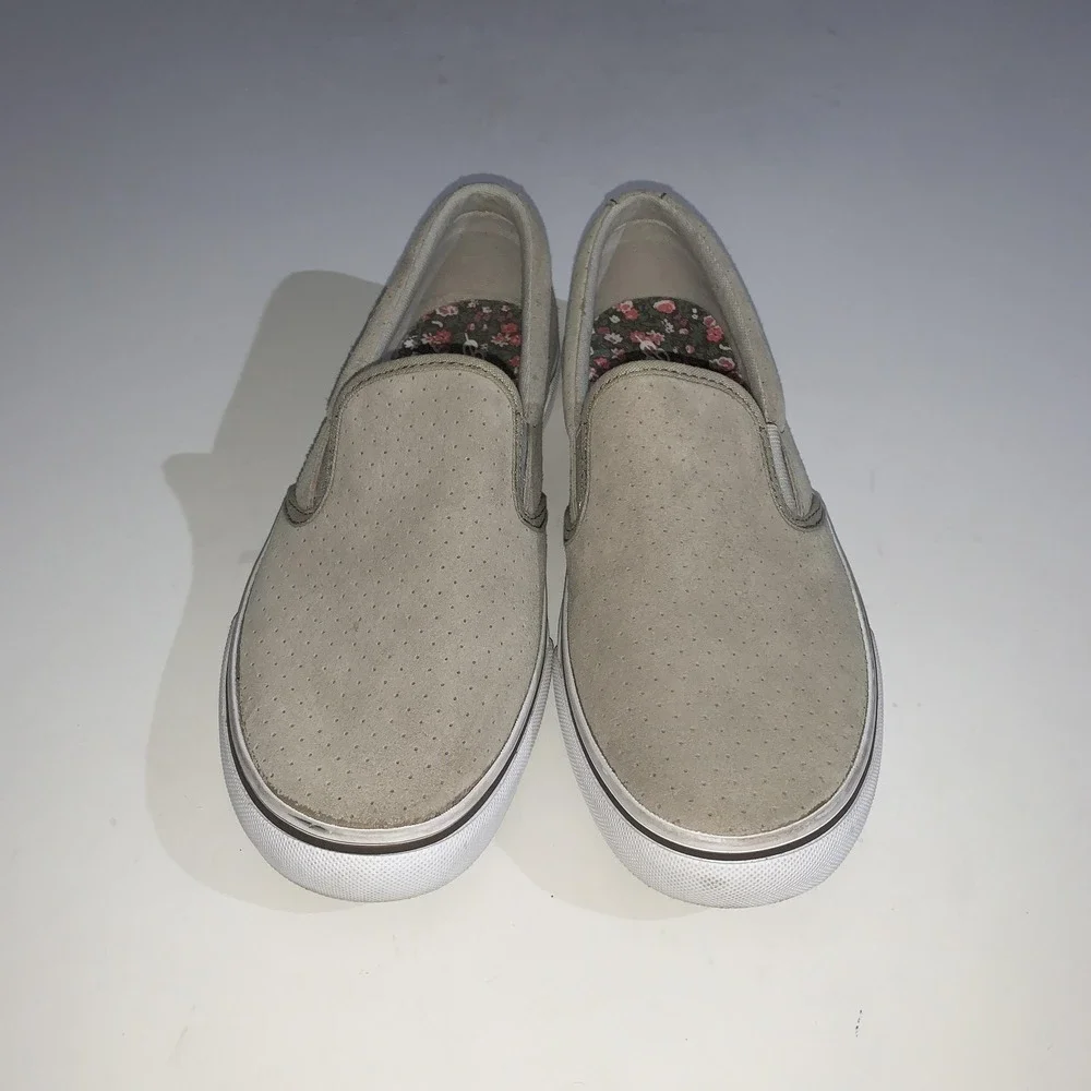 Eddie Bauer Shoes Womens Size 9 Beige Faux Suede Slip On Sneakers Comfort